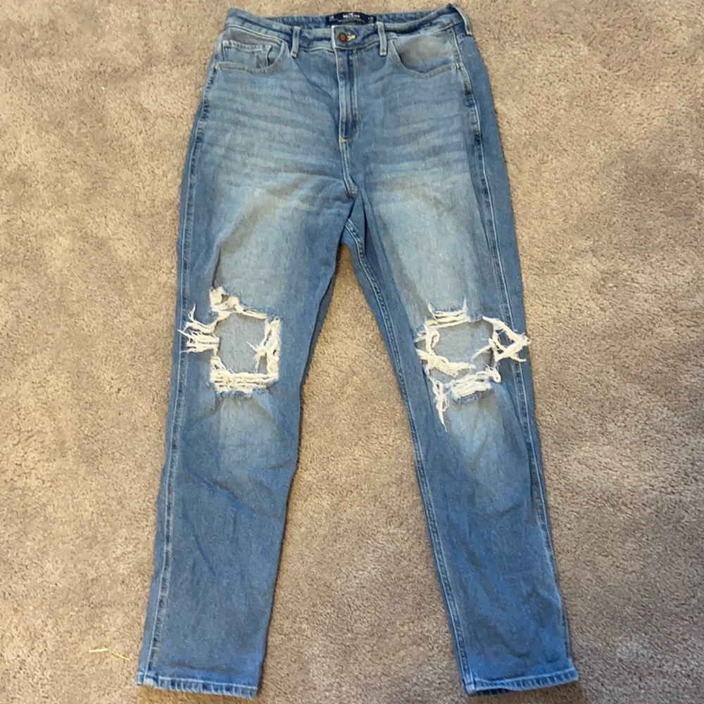 Hollister mom jeans!